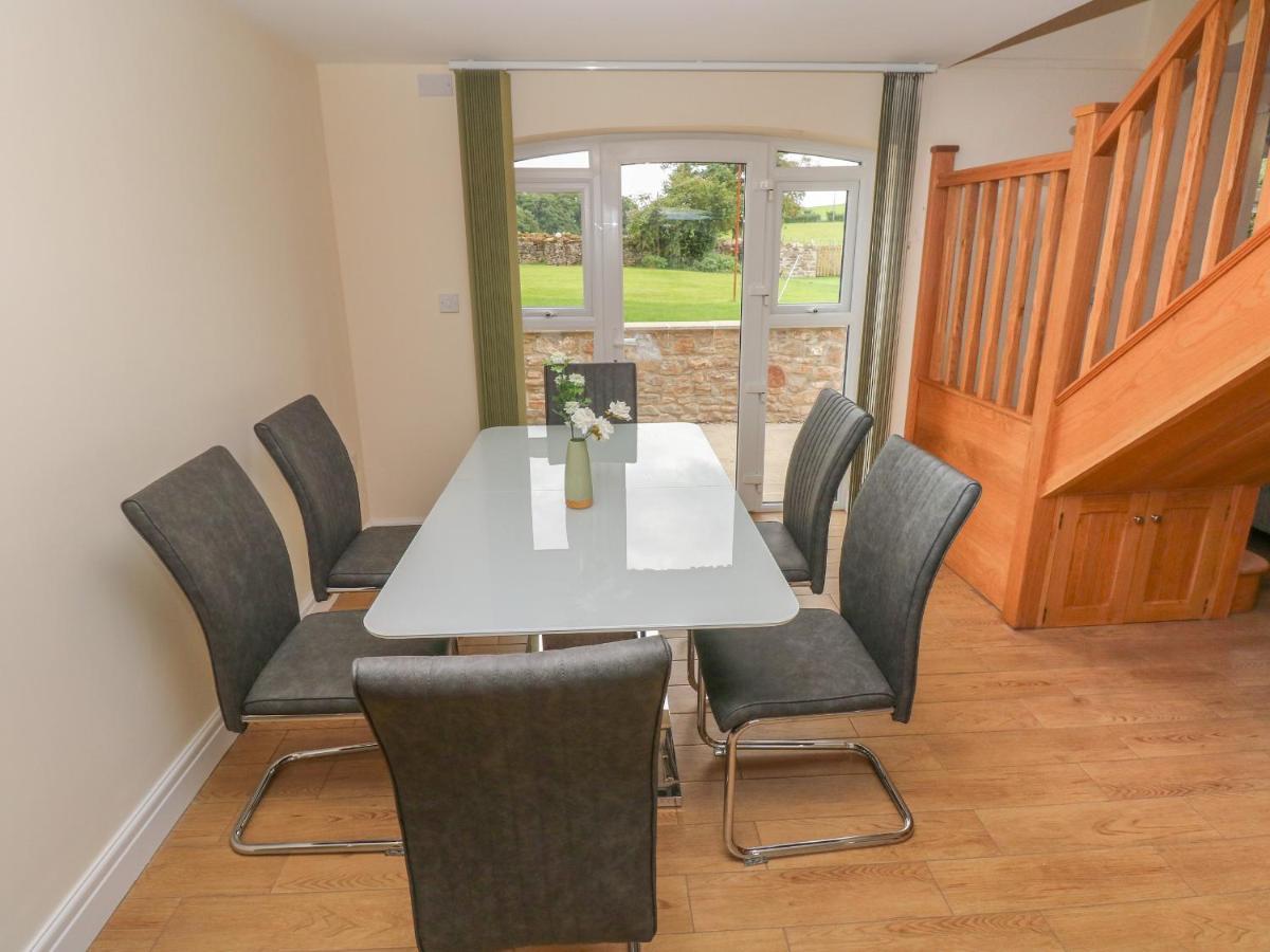 Woodpecker Barn Villa Pontyclun Exterior photo
